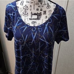 LuLaRoe Classic T Short Sleeve Round Neckline Scissor Print Shirt Womens Small